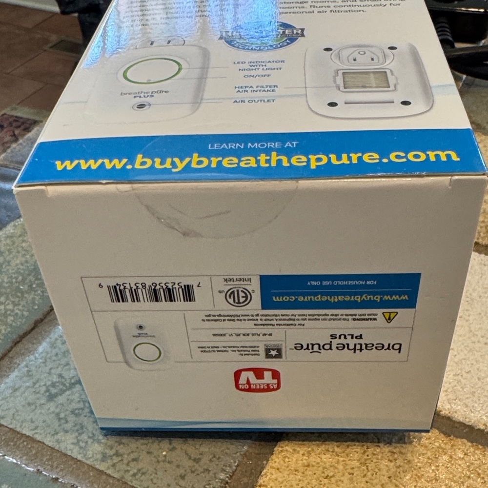 NEW breathe pure PLUS Portable Plug-In Air Purifier - White - Picture 4 of 5